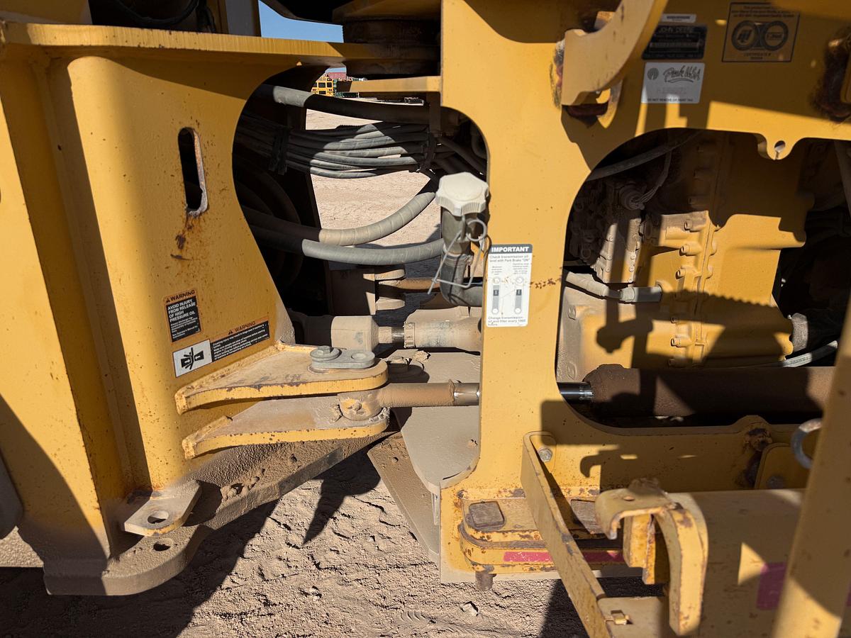 Used 2007 John Deere 644J wheel loader