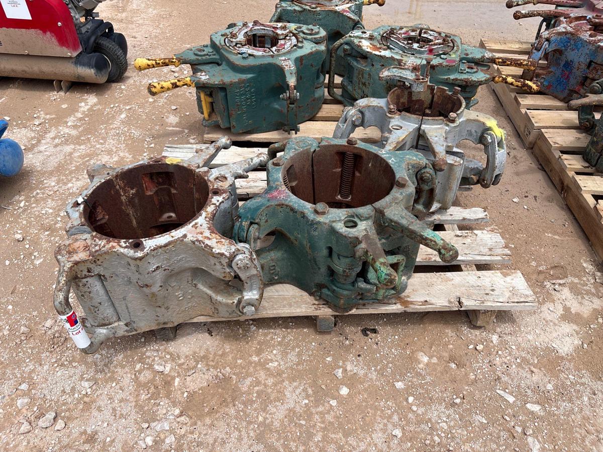 Used (3x$) BJ SLIP TYPE ELEVATORS