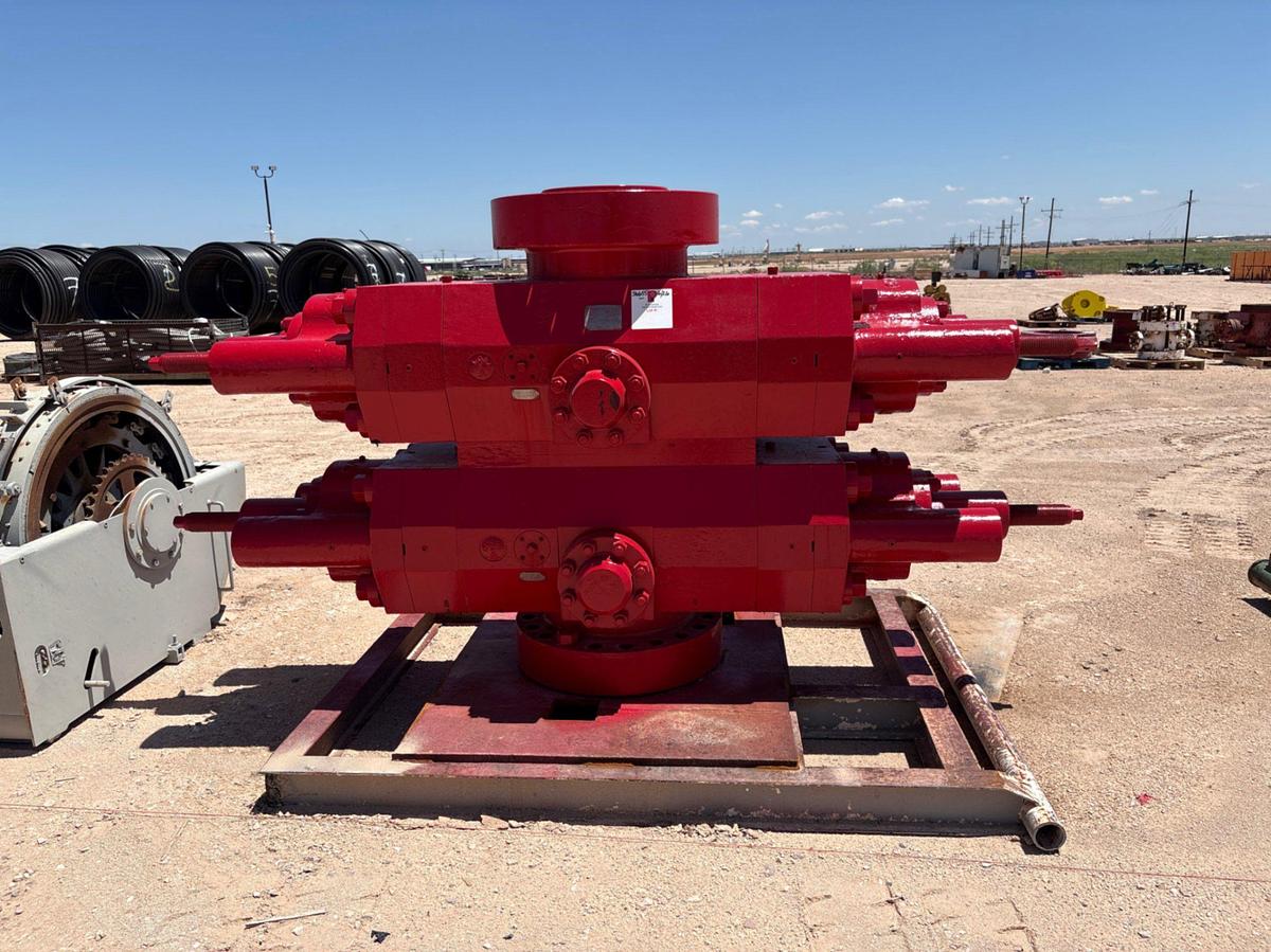 Used Axon type-50 13-5/8” 10K double hydraulic BOP