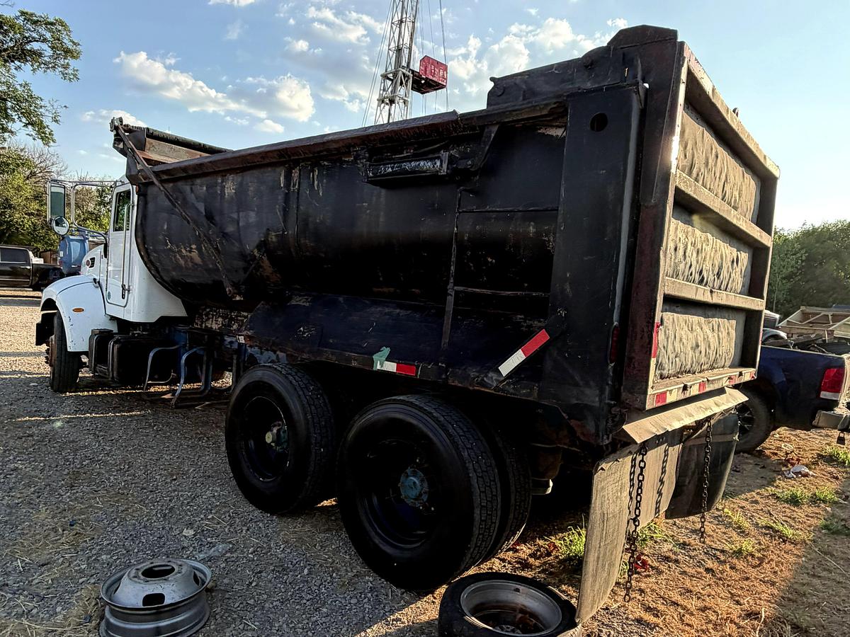 Used 2009 PETERBILT 340 T/A 15-16 CUYD DUMP TRUCK