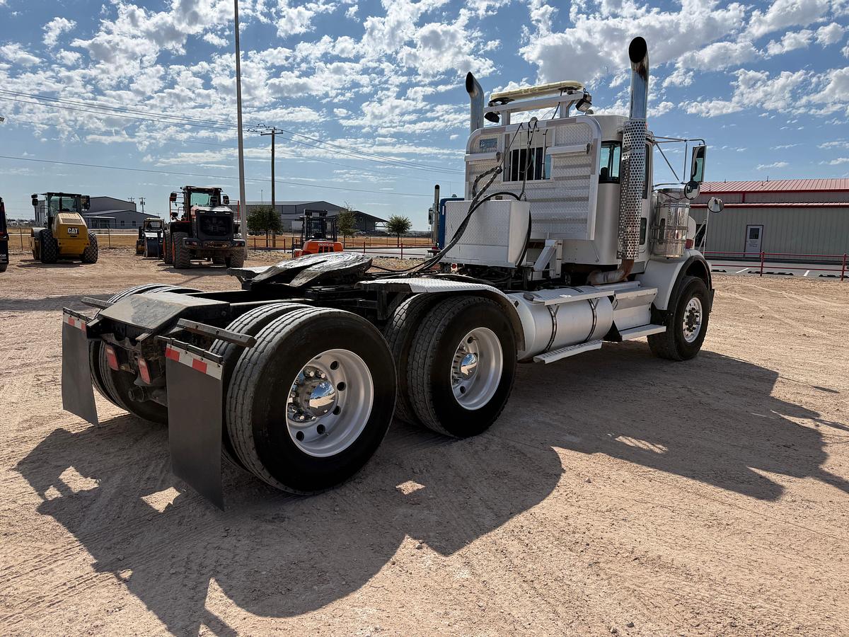 Used 2008 KENWORTH T800 T/A DAYCAB HAUL TRUCK