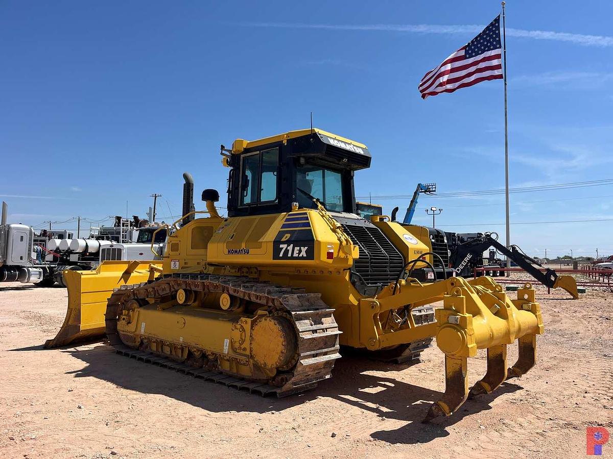 Used 2023 KOMATSU D71EX-24 CRAWLER DOZER