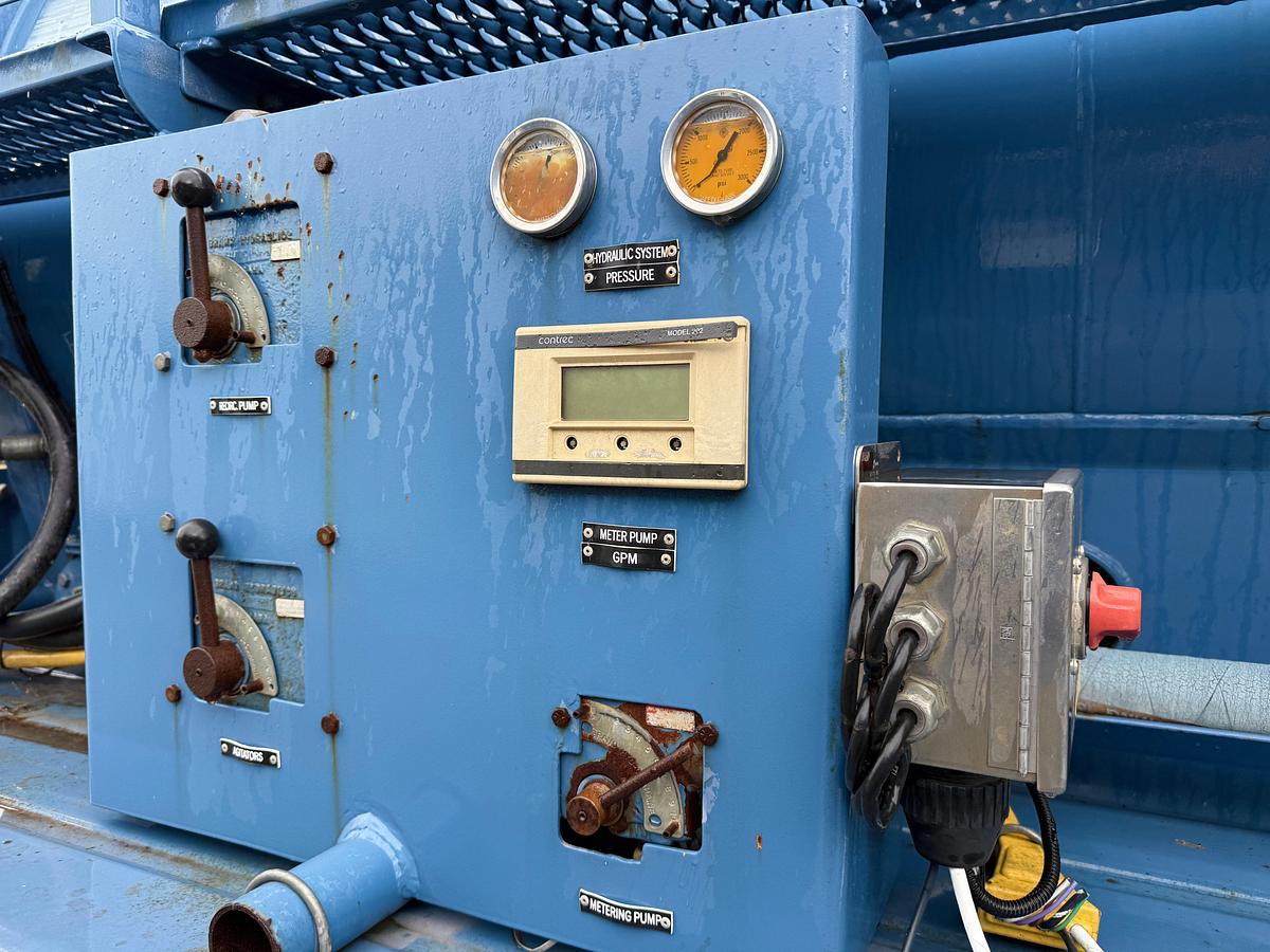 Used 2006 WORLEY WELDING WORKS 4,100 GAL 3-COMP T/A ACID TRANSPORT TRAILER