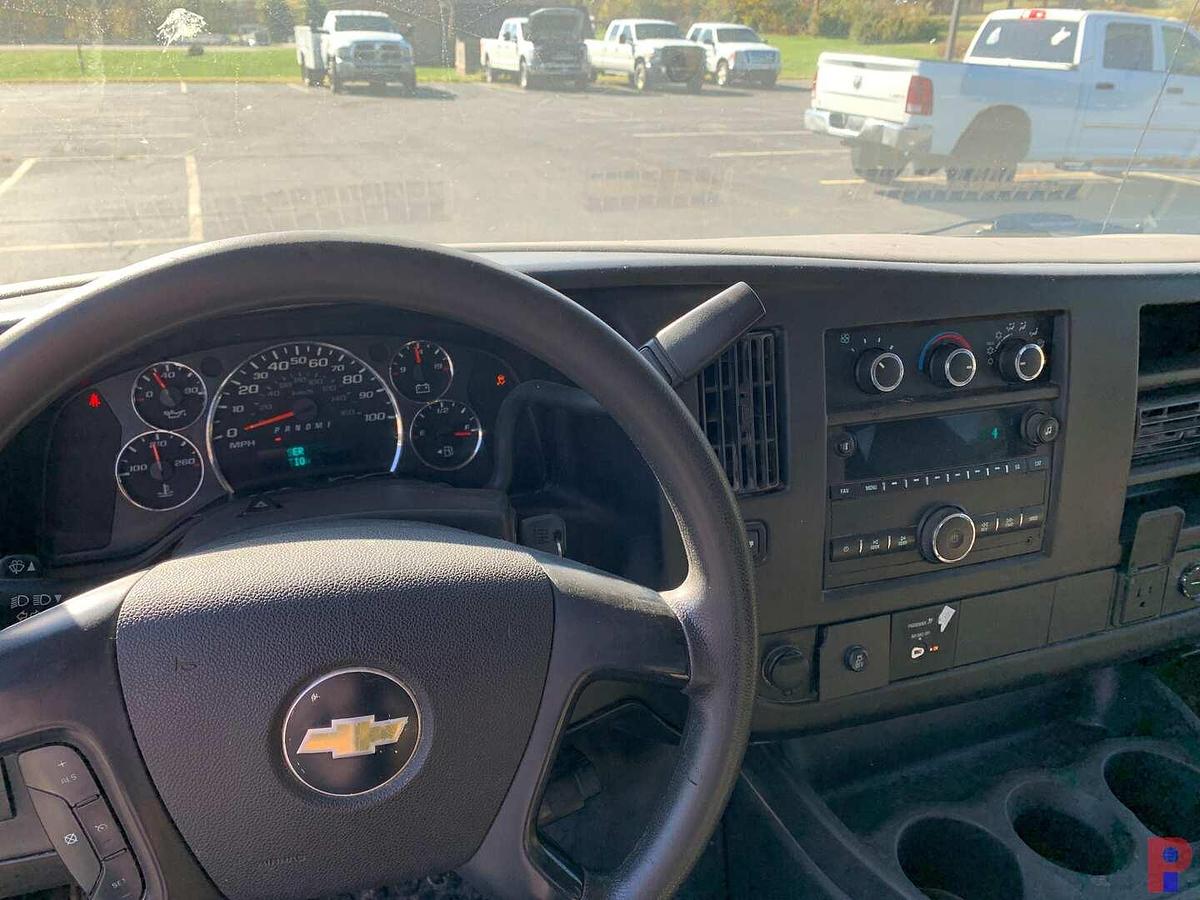 Used 2016 CHEVROLET EXPRESS PASSENGER VAN
