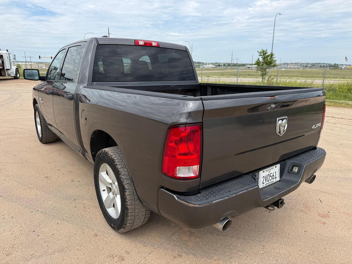 Used 2014 RAM 1500 HEMI 4X4 CREW CAB PICKUP TRUCK