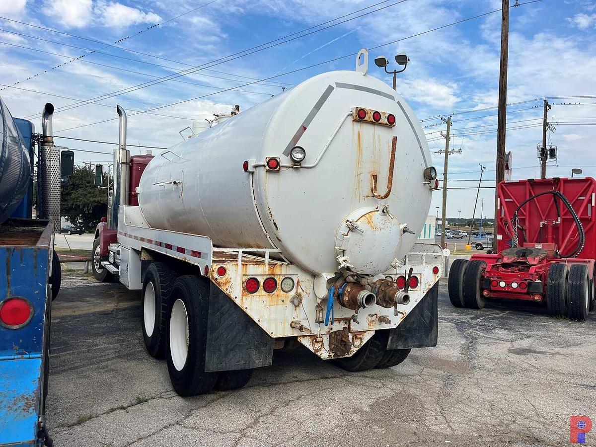 Used 1994 WESTERN STAR 4900 T/A 80 BBL VACUUM TRUCK