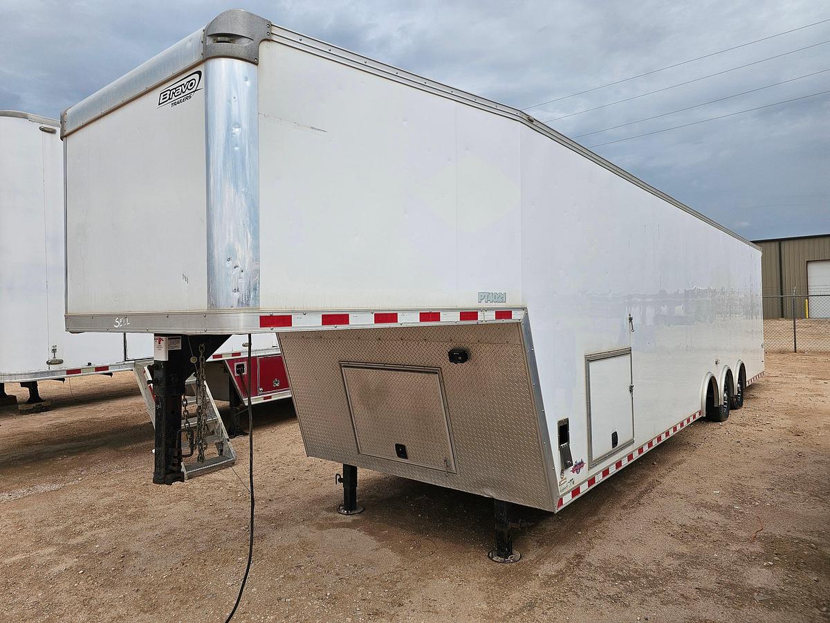 Used 2020 BRAVO TRAILERS 40’ X 102” 3-AXLE ENCLOSED GOOSENECK TRAILER