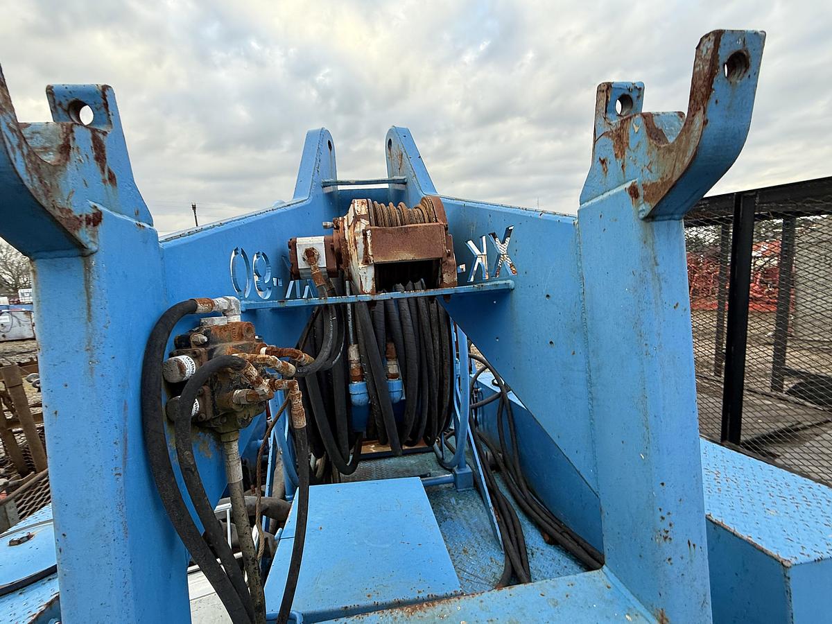 Used 2013 VENTURETECH XK-90 T/A GOOSENECK TRAILER (NO SWIVEL, INCOMPLETE)