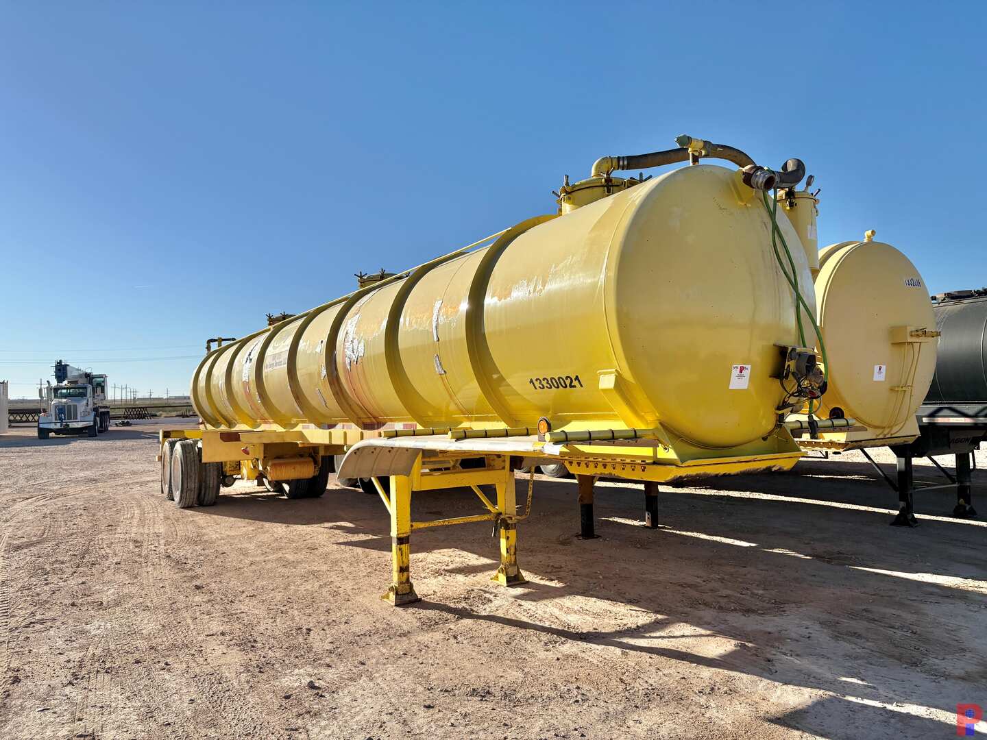 Used 2010 5,880 GALLON T/A VACUUM TRAILER