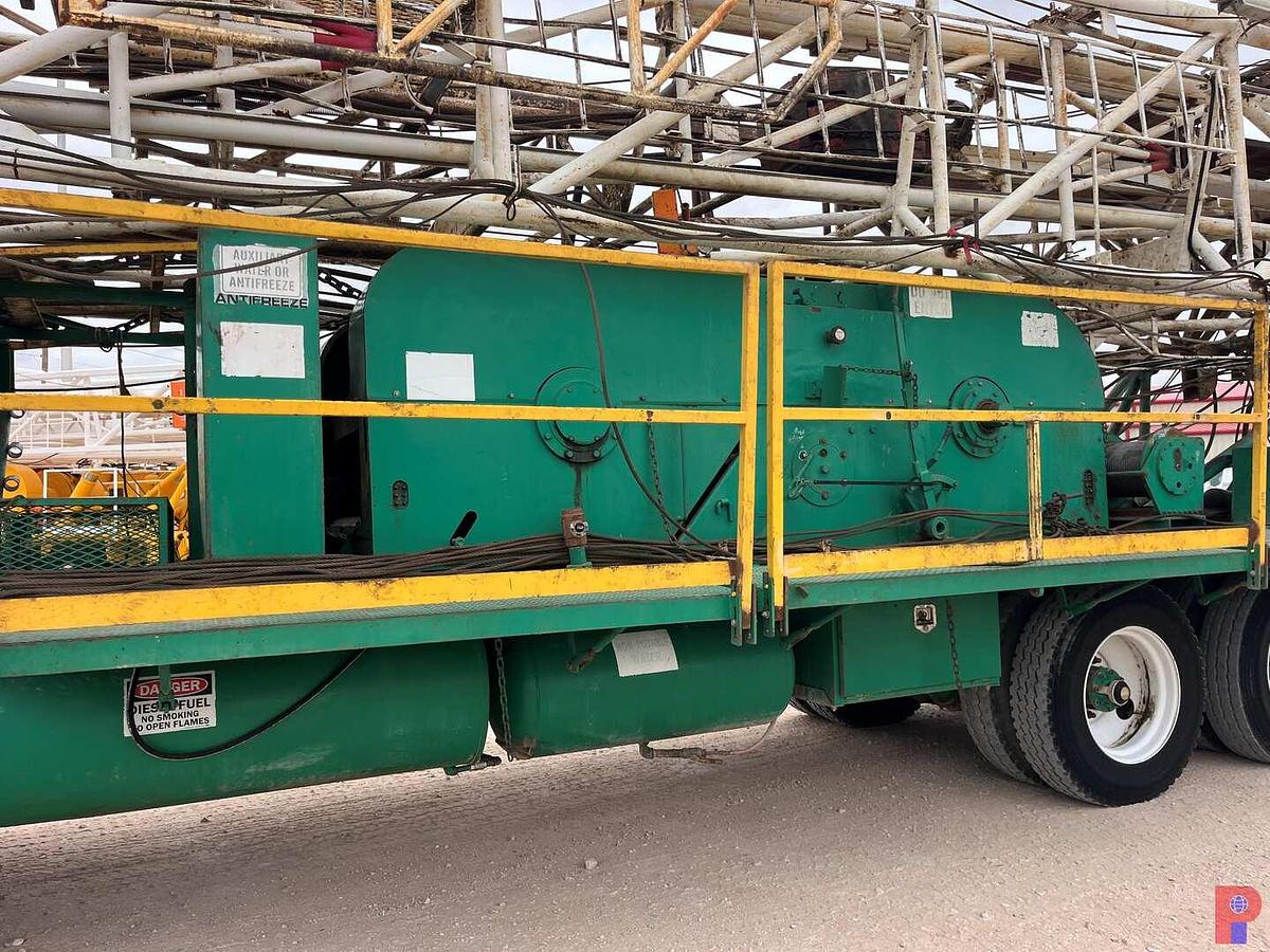 Used FRANKS 1287/160 BACK IN WELL SERVICE RIG MTD ON 4-AXLE CARRIER