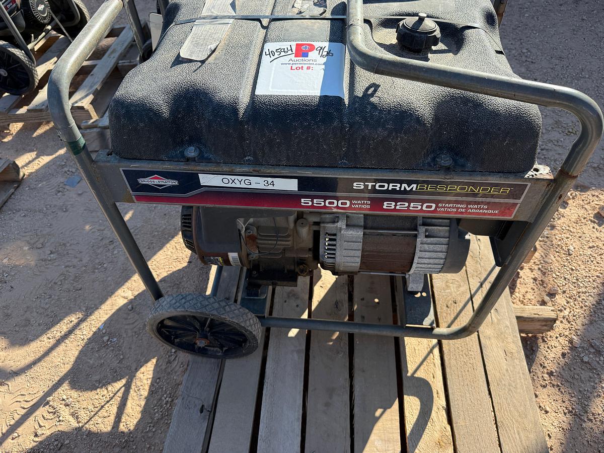 Used STORM RESPONDER MODEL 030430 / 5500 AC WATTS / 120/240-VOLTS P/B BRIGGS&STRATTON GAS ENGINE PORTABLE GENERATOR