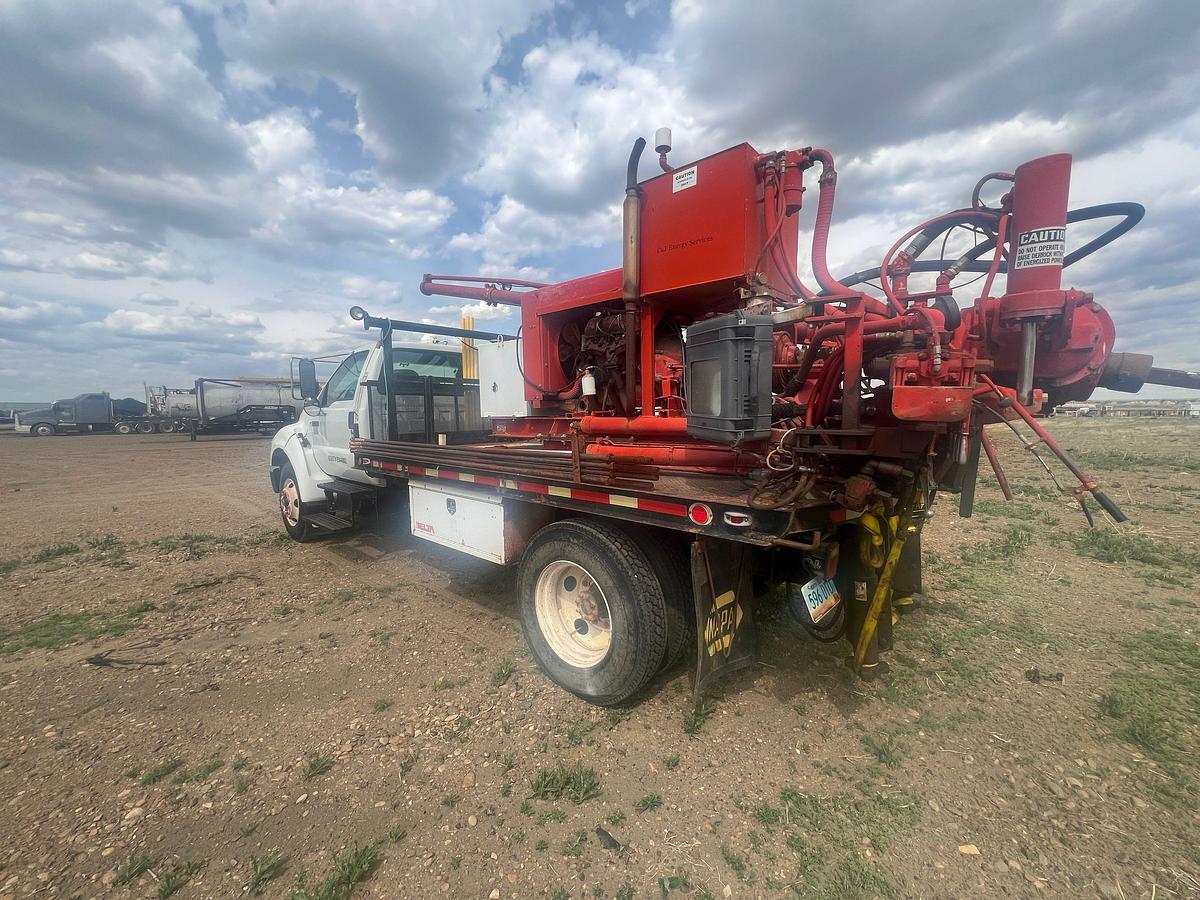 Used 2004 FORD F-750 SUPER DUTY AUGER / ANCHOR TRUCK