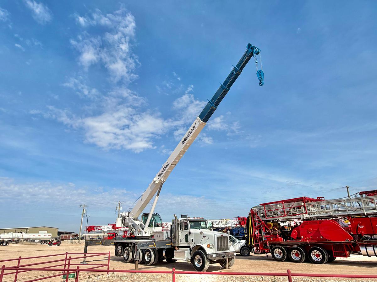 Used MANITEX 50155SHL 50-TON CRANE MTD ON 2013 PETERBILT 367 DAYCAB TRUCK