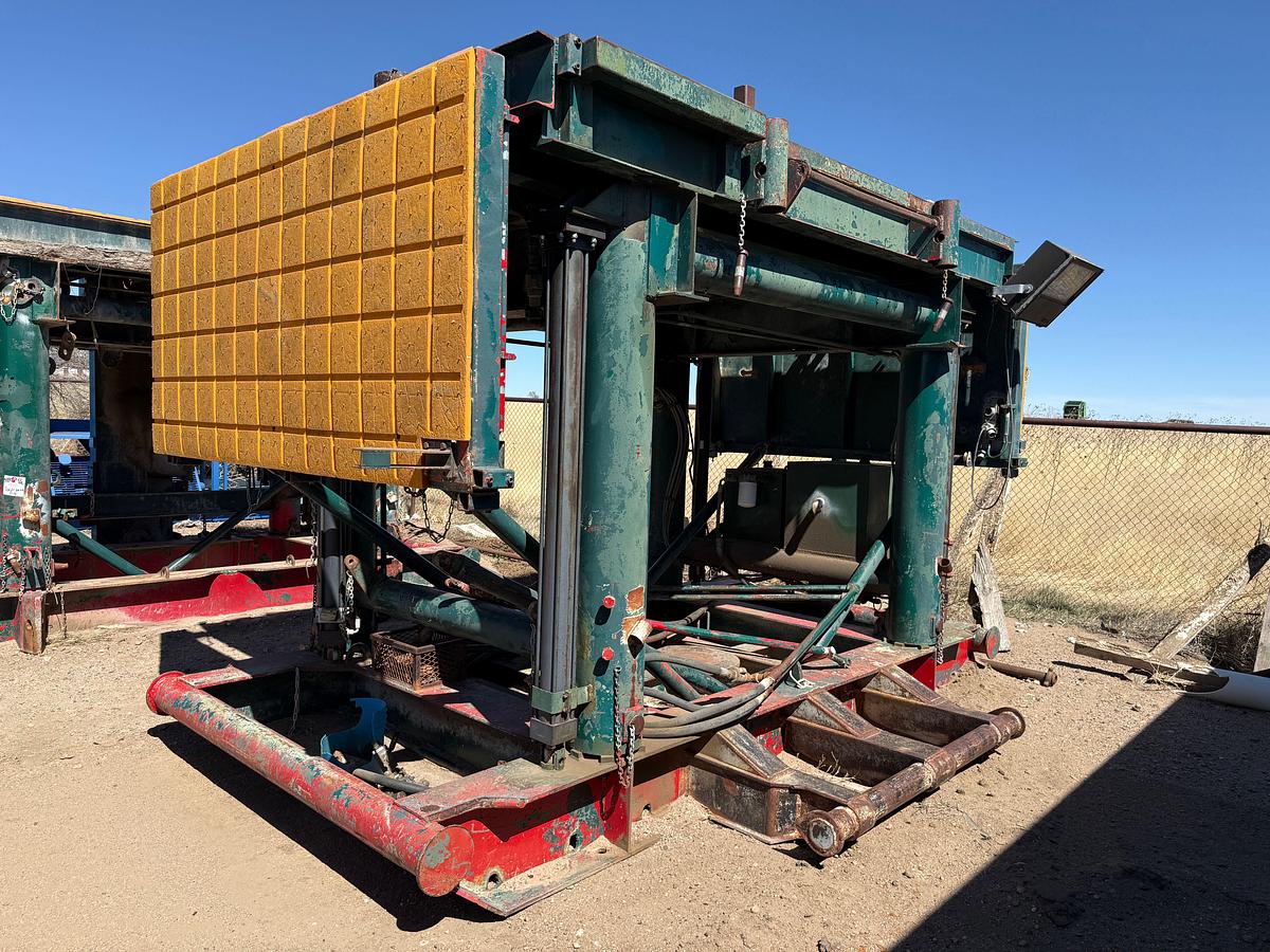 Used 2-SECTION 16.6’ H TELESCOPING SUB STRUCTURE W/ ZP175 ROTARY TABLE, RIGHT ANGLE DRIVE, & 33’ x 120” SKIDDED RIG RAMPS