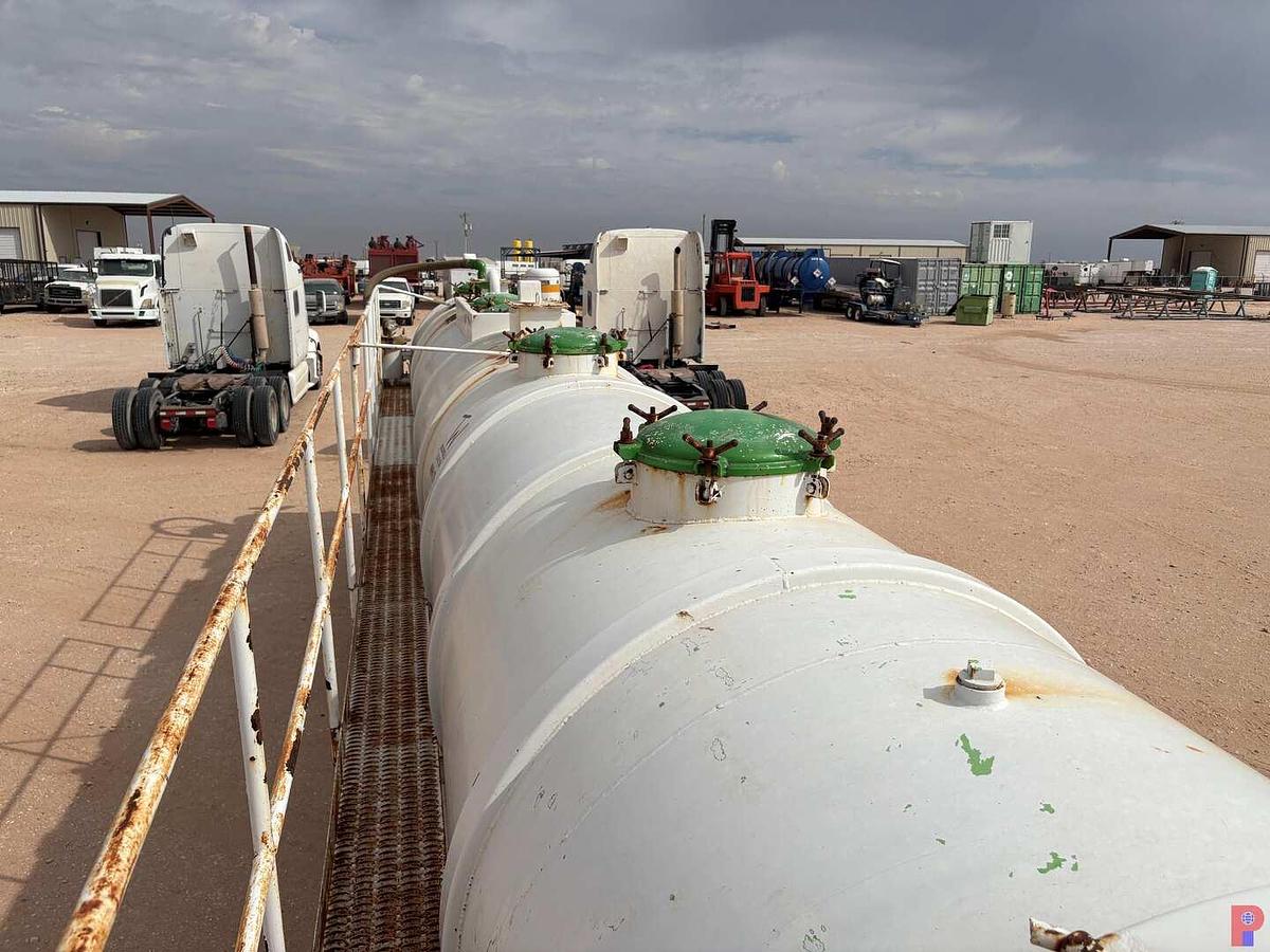 Used 2004 OVERLAND TANK & TRAILER 130BBL VACUUM TRAILER