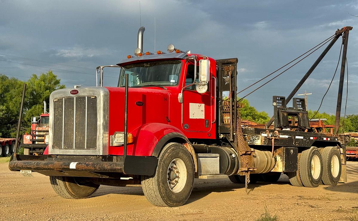 Used 2013 PETERBILT 367 T/A DAYCAB GIN POLE TRUCK