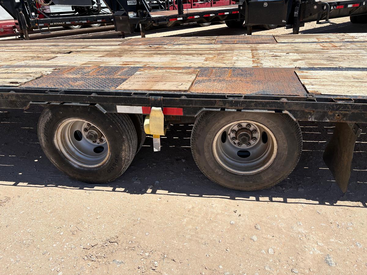 Used 2012 BIG TEX 26’ X 102” T/A GOOSENECK TRAILER