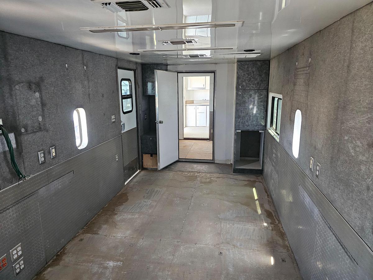 Used Competition Trailers 40’ x 102” T/A MOBILE OFFICE TRAILER