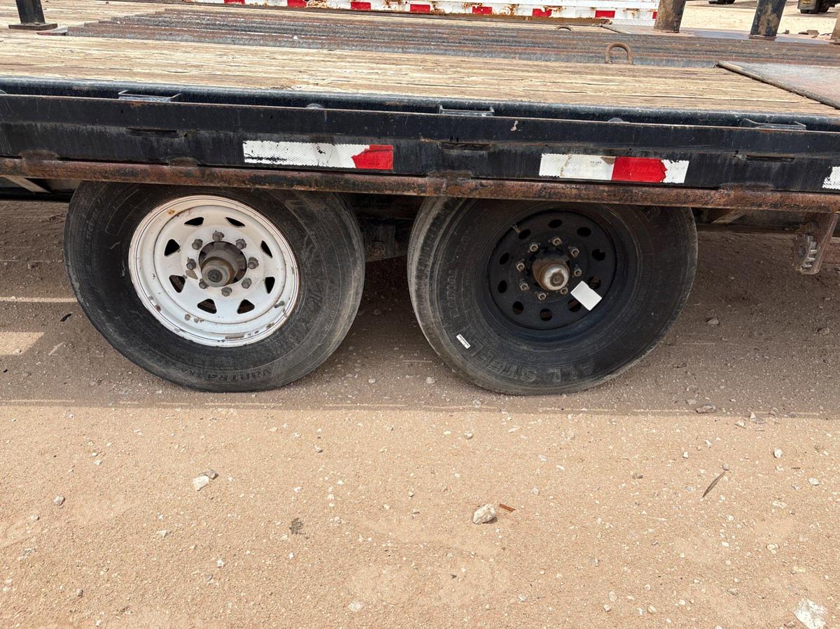 Used 2015 PJ TRAILERS 20’ X 8’ T/A GOOSENECK TOOL TRANSPORT TRAILER