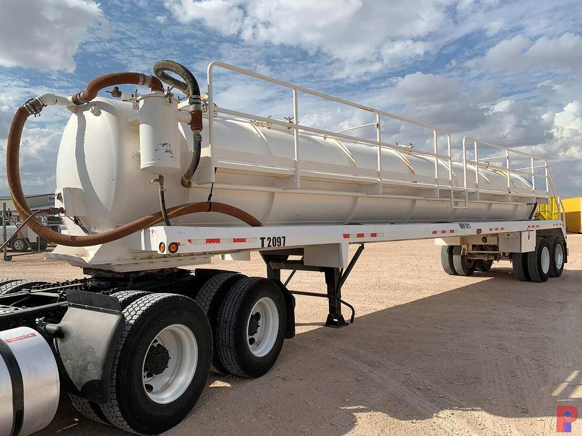 Used 2011 DRAGON 130 BBL T/A VACUUM TRAILER