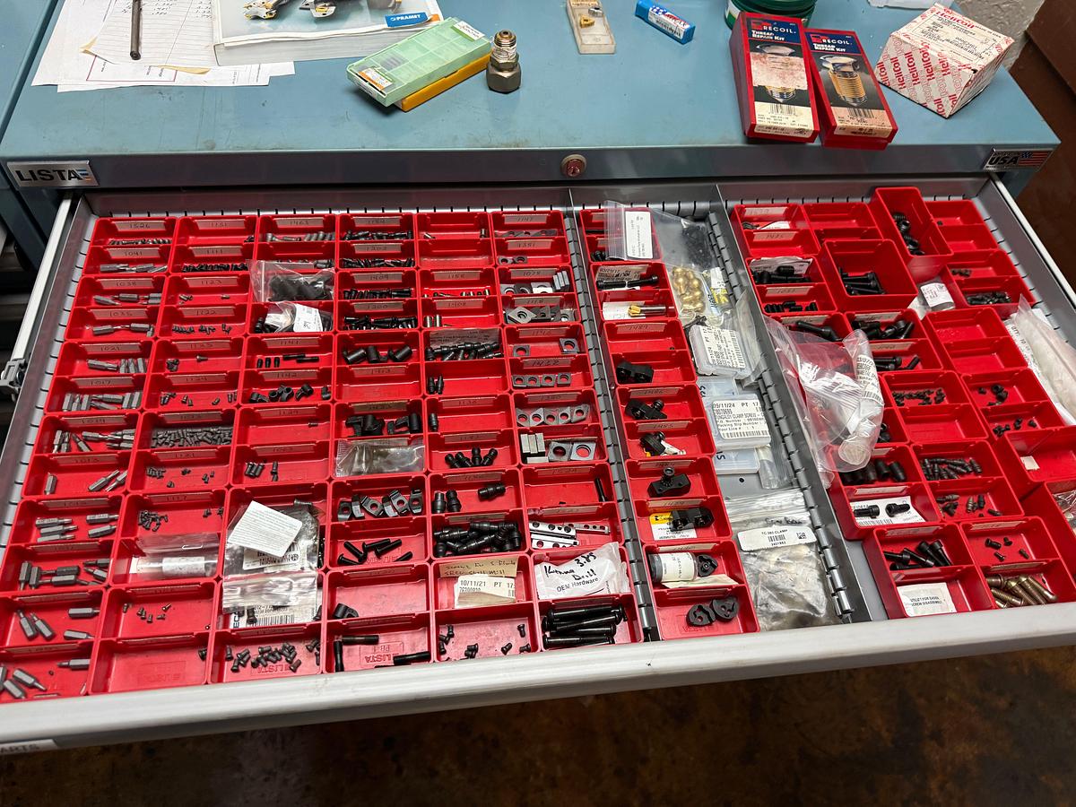 Used LOT W/ (200+) UNUSED EXPENDABLE MACHINING TOOLS INCLUDES (2) LISTA 8-DRAWER ROLLING TOOLBOXES, TABLE TOP & BOLT BIN W/ CONTENTS