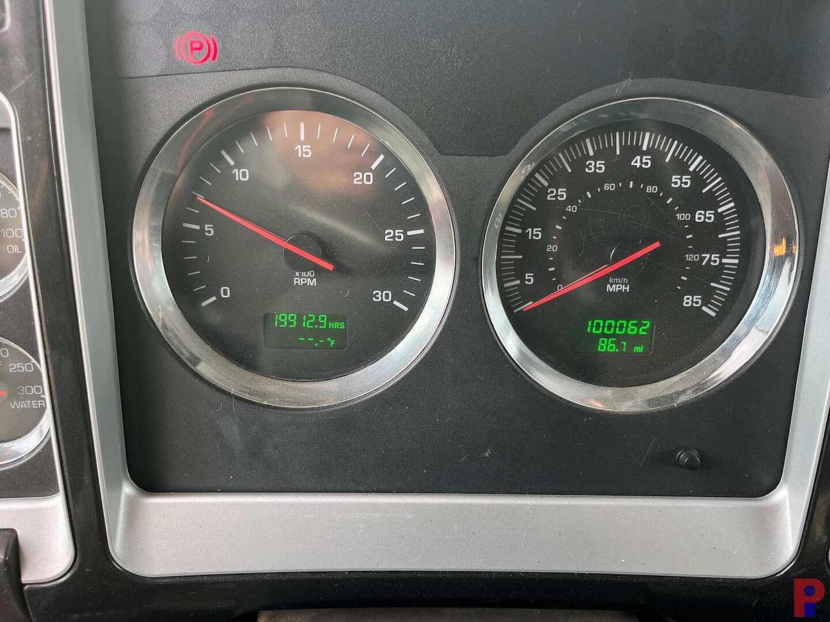 Used 2008 KENWORTH T800 T/A 36” SLEEPER TRUCK