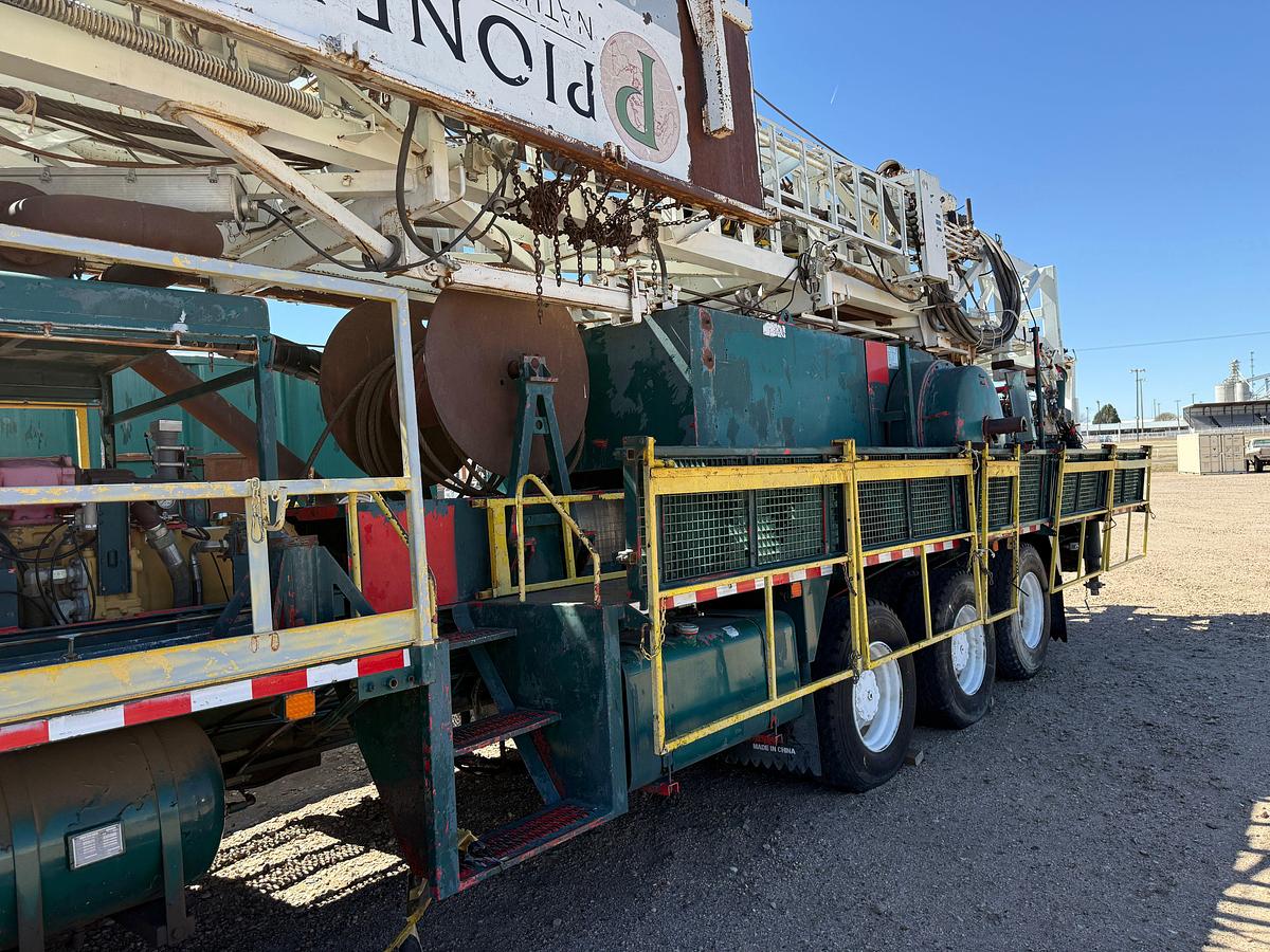 Used 2006 SJ PETRO XJ450 105’-303K LBS. 5-AXLE MOBILE DRILLING RIG