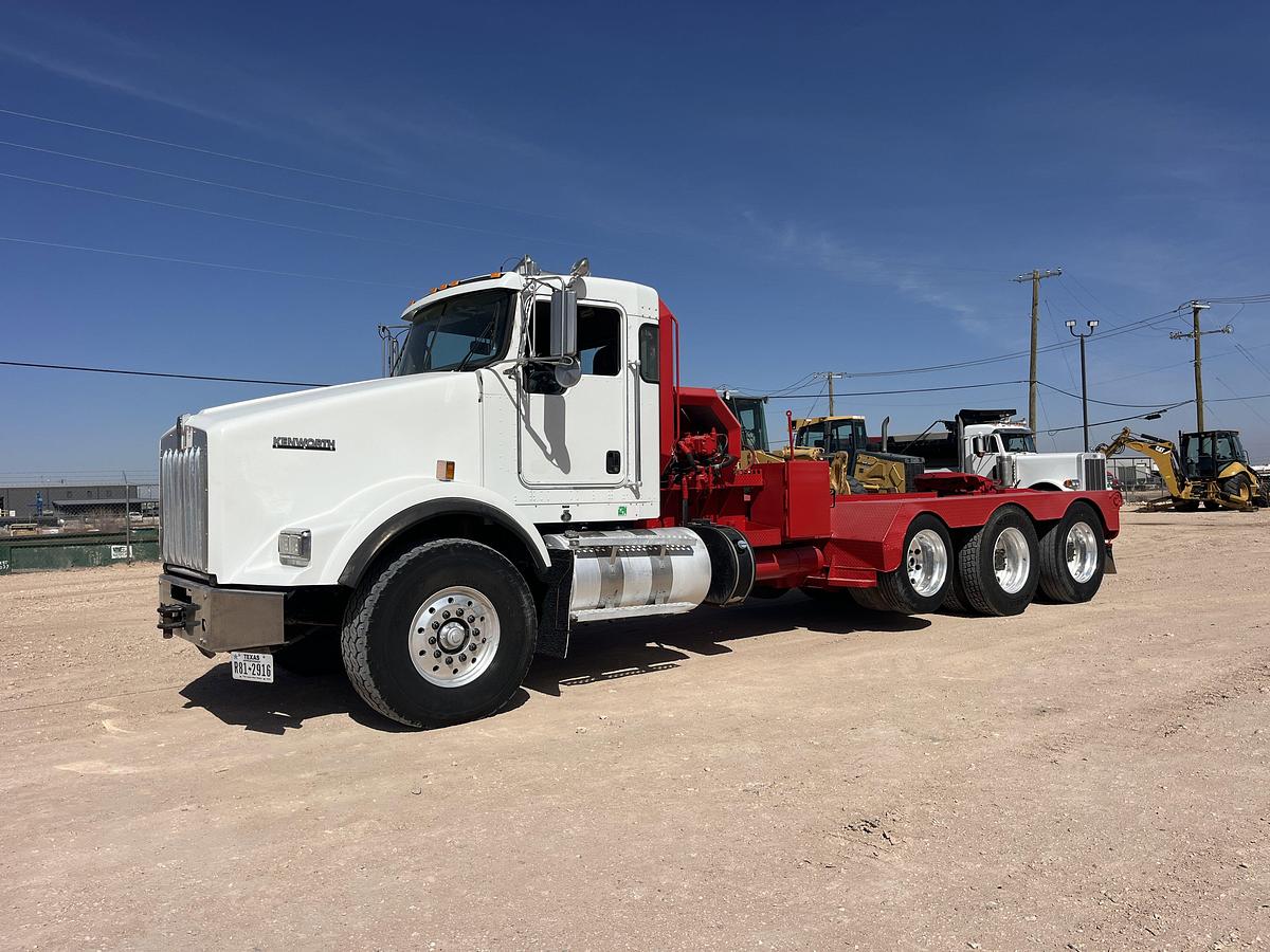 Used 2013 KENWORTH T800 T/A DAYCAB WINCH TRUCK