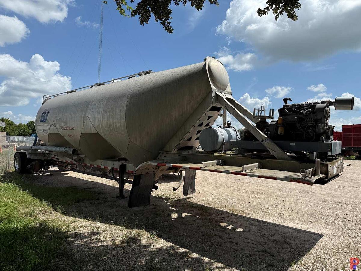 Used 2014 TRAIL KING 1350 CF T/A SELF-CONTAINED DRY BULK CEMENT TRAILER