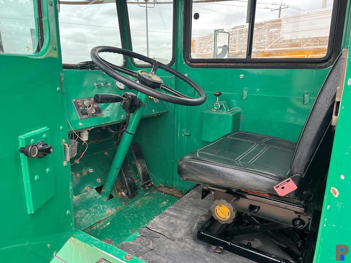 Used FRANKS 1287/160 BACK IN WELL SERVICE RIG MTD ON 4-AXLE CARRIER