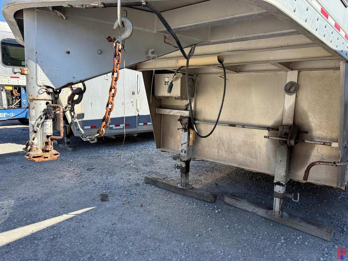 Used 2014 WELCHEL ENTERPRISES 35’ T/A GENERATOR POWERED OFFICE / CARGO TRAILER