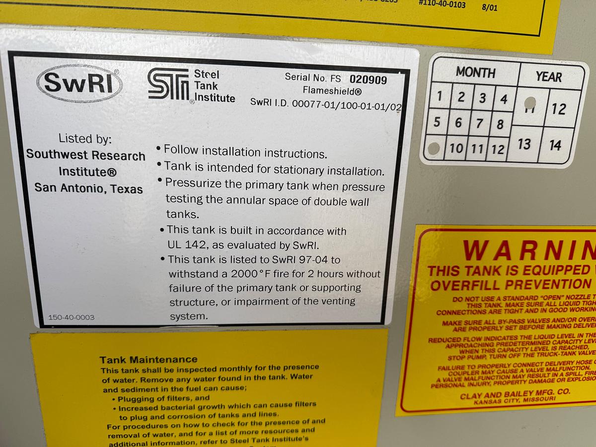 Used (UNUSED) 5,000 GALLON ABOVE GROUND FUEL TANK W/ HOSE, NOZZLE, PUMP, METER, & OVERFILL PROTECTION