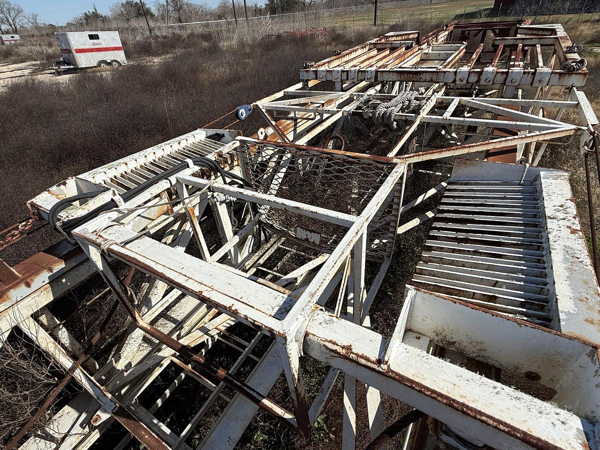 Used 2004 DRILLING STRUCTURES INT’l LANCO 104’-240K LBS DERRICK & Y-BASE