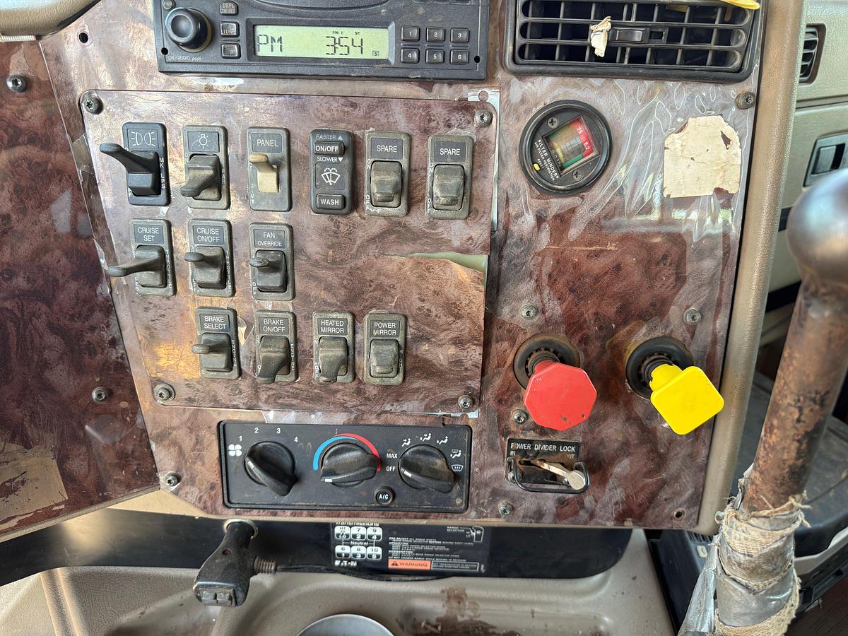 Used 2007 INTERNATIONAL PAYSTAR 5600I T/A 50-TON WINCH BED TRUCK