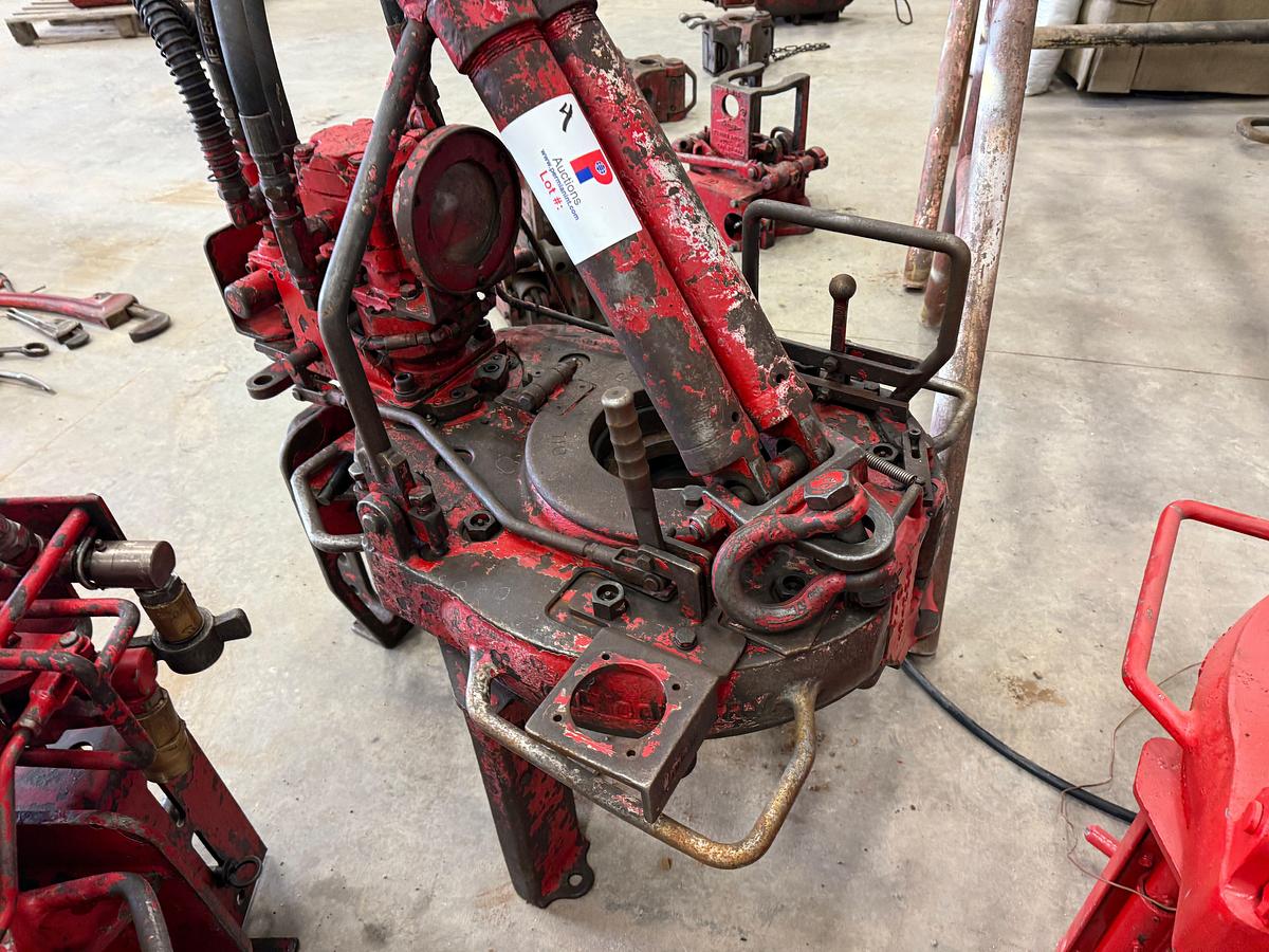 Used OIL COUNTRY 55000 HYDRAULIC TUBING TONG W/  BACK-UP, HANGER,
