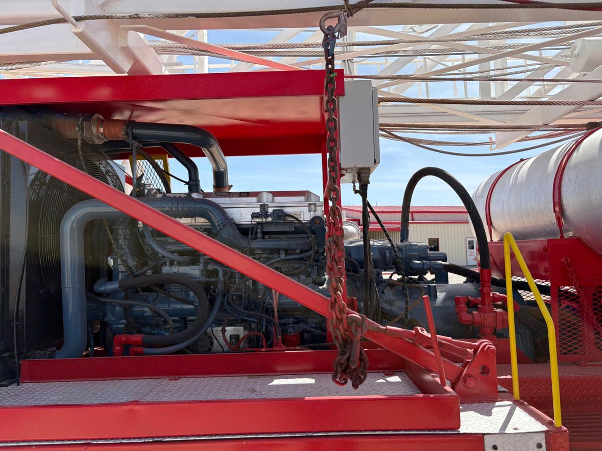 Used 2012 RIG WORKS MUSTANG DOUBLE DRUM 5-AXLE WELL SERVICE RIG