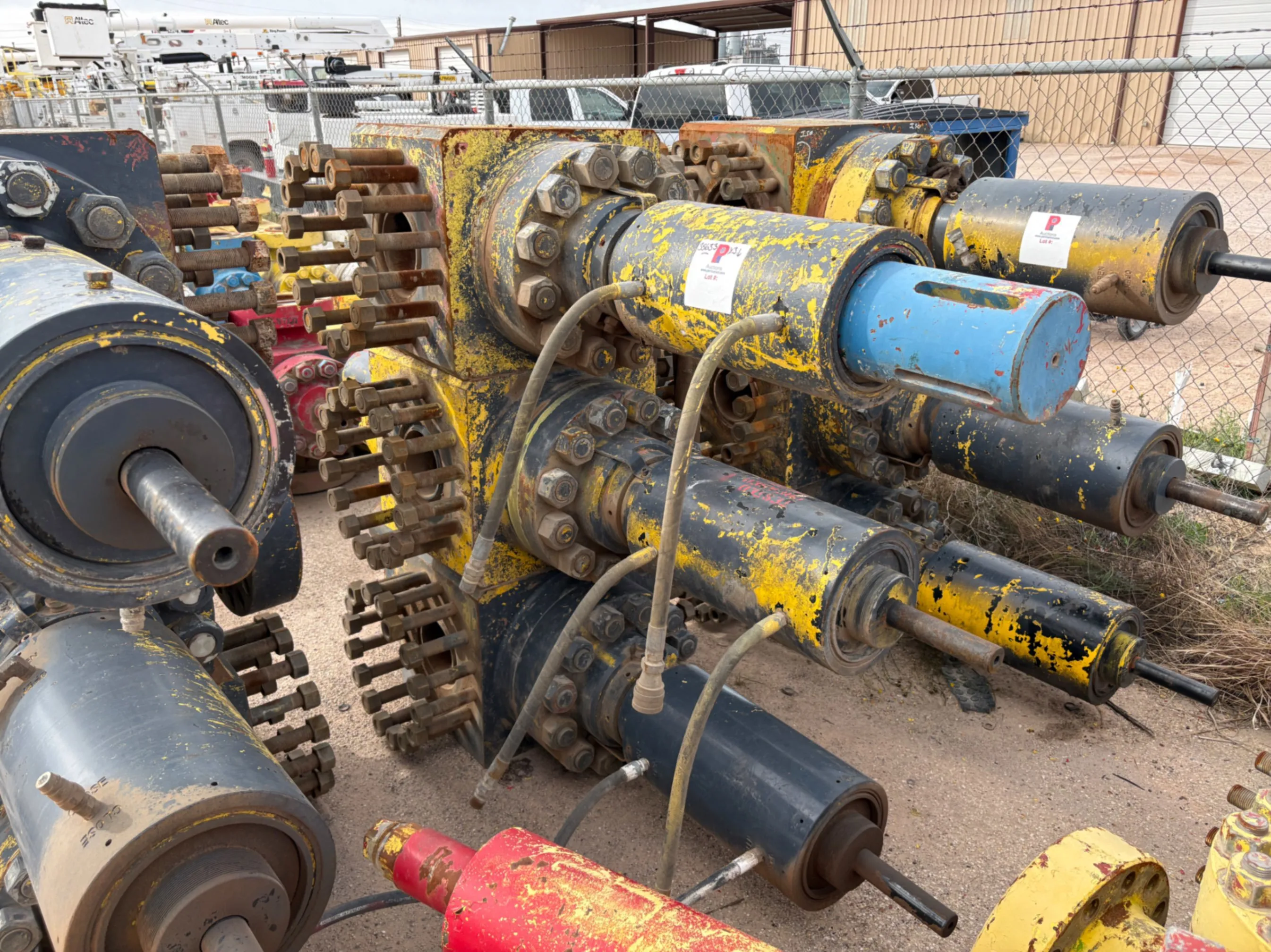 Used (3x$) (3) 7-1/16” 15K hydraulic frac valves