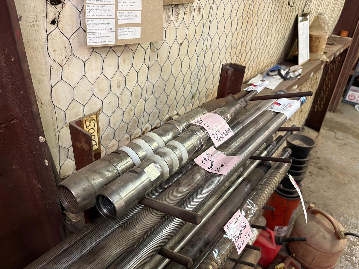 Used 2-1/2” & 2” standard valves & (5) 1” to 1-1/4” sand screens