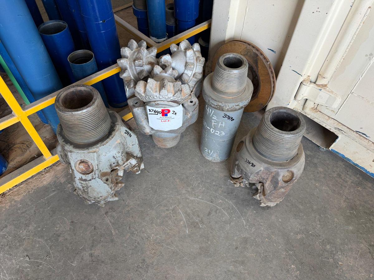 Used (3x$) Tricone Drill Bits & sub