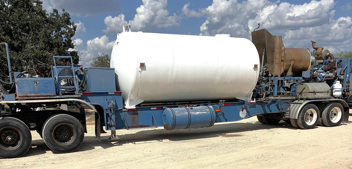 Used 2003 TES T/A DIESEL FIRED NITROGEN PUMP TRAILER