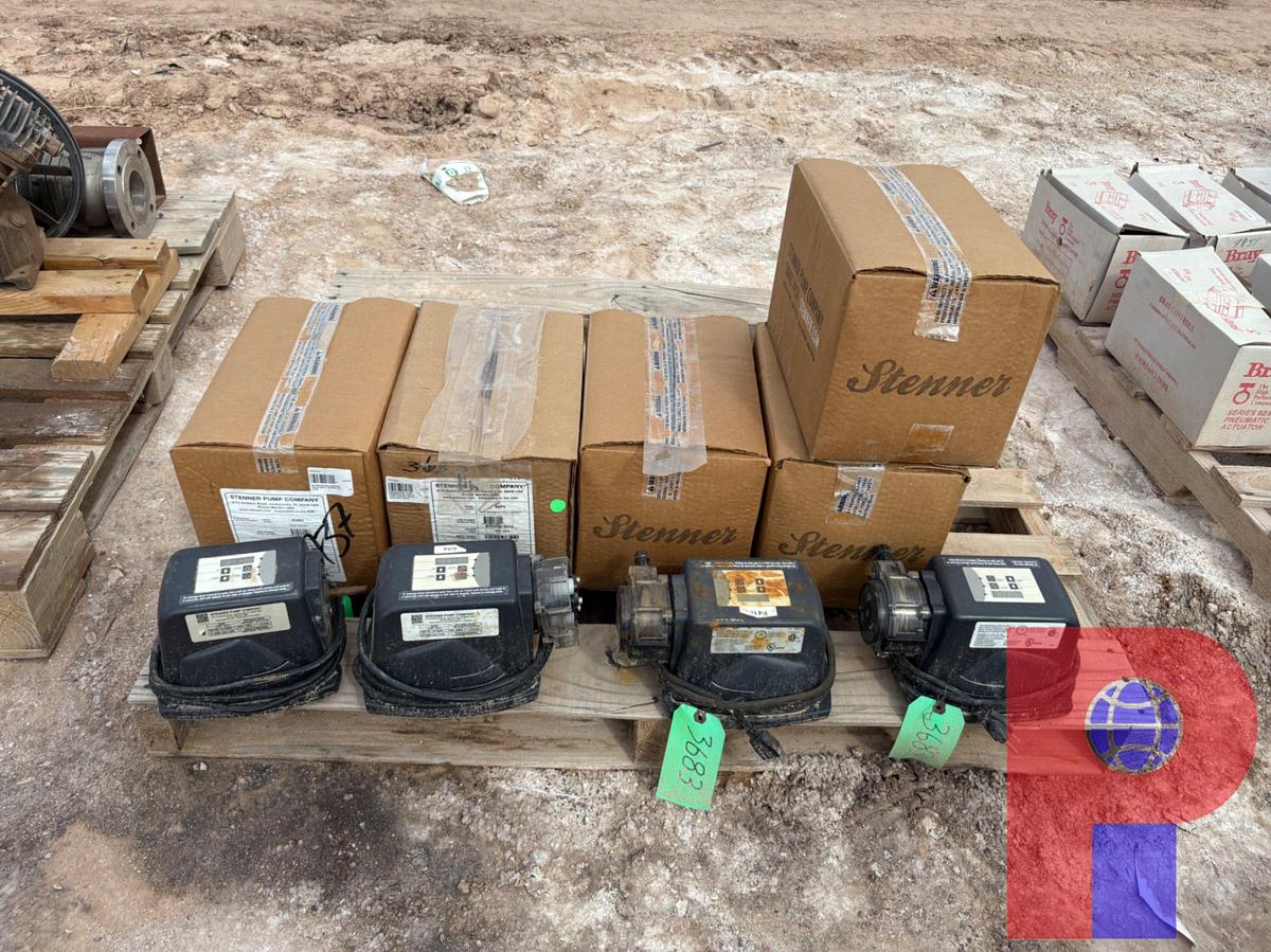 Used (10) UNUSED STENNER MODEL S3402 & SCP4 CHEMICAL PUMPS