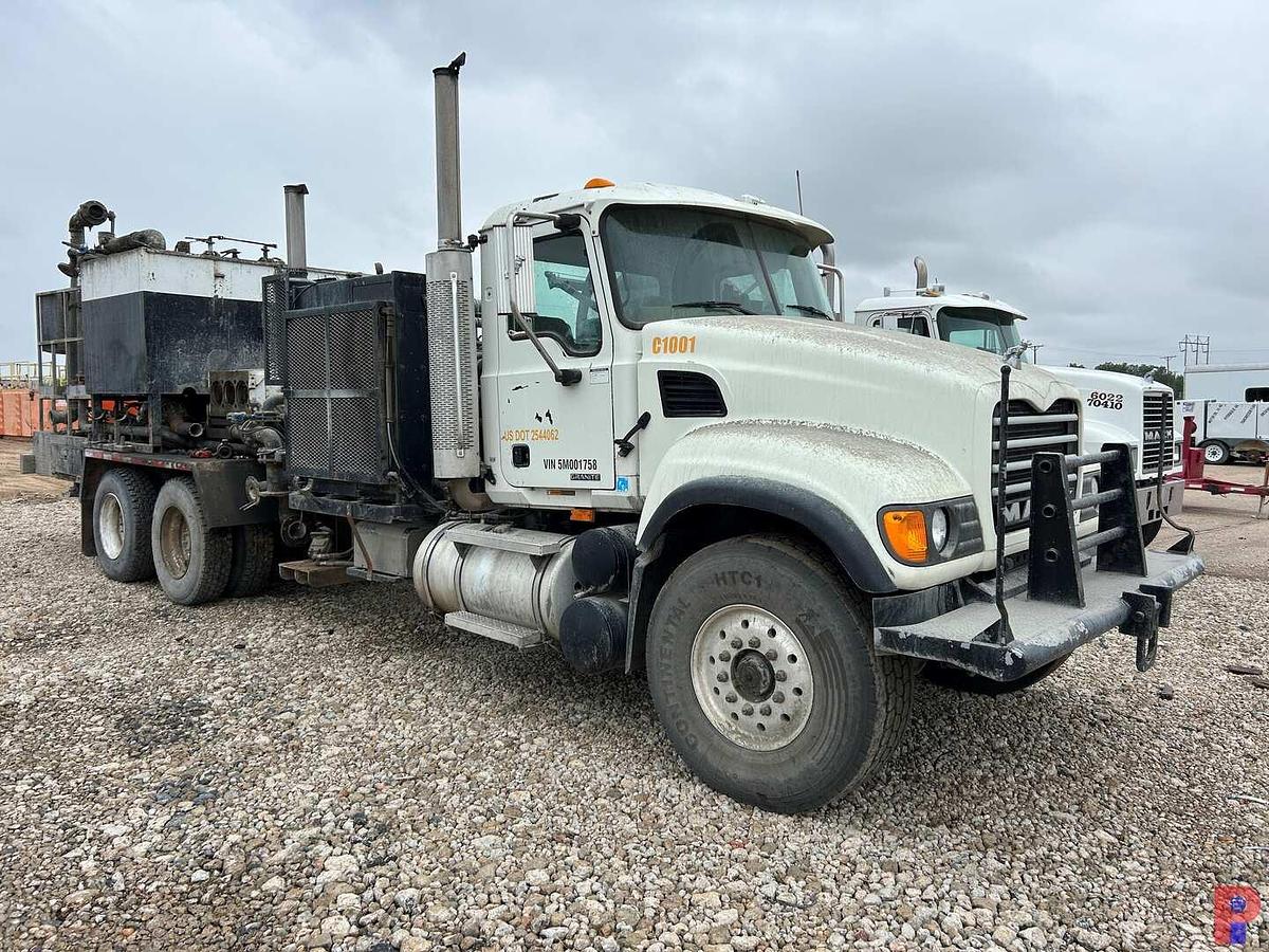 Used 2005 MACK CV513 T/A CEMENT SPM TRIPLEX PUMP TRUCK