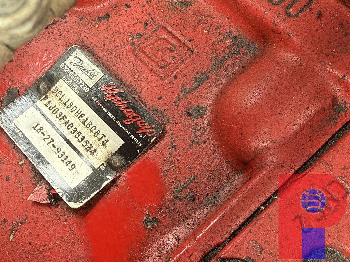 Used 2-GANG GEAR BOX W/ DANFOSS HYDRAULIC PUMPS & GAUGES F/ COIL TUBING WET KIT