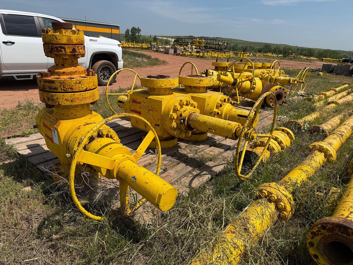 Used (4x$) 7-1/16” 10M MANUAL FRAC VALVES