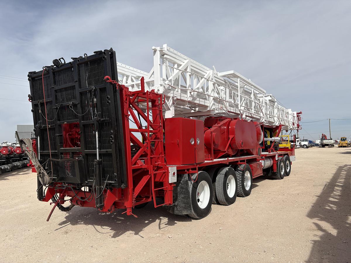 Used 2007 RIG WORKS MUSTANG 550 DD 5-AXLE WELL SERVICE RIG