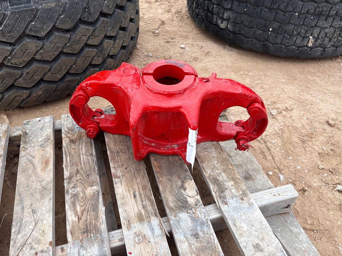 Used 2-7/8” 65 ton side door elevator