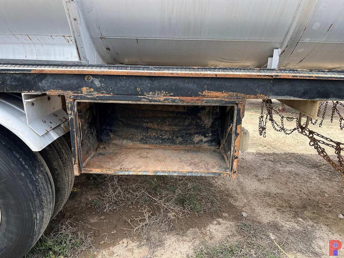 Used 2001 POLAR TANK  T/A 178BBL ALUM. VACUUM TRAILER