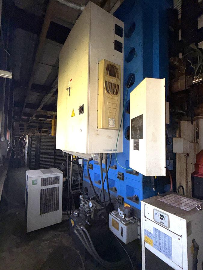 Used 2011 TAS IRON LTD. TT 12M VERTICAL TURNING LATHE