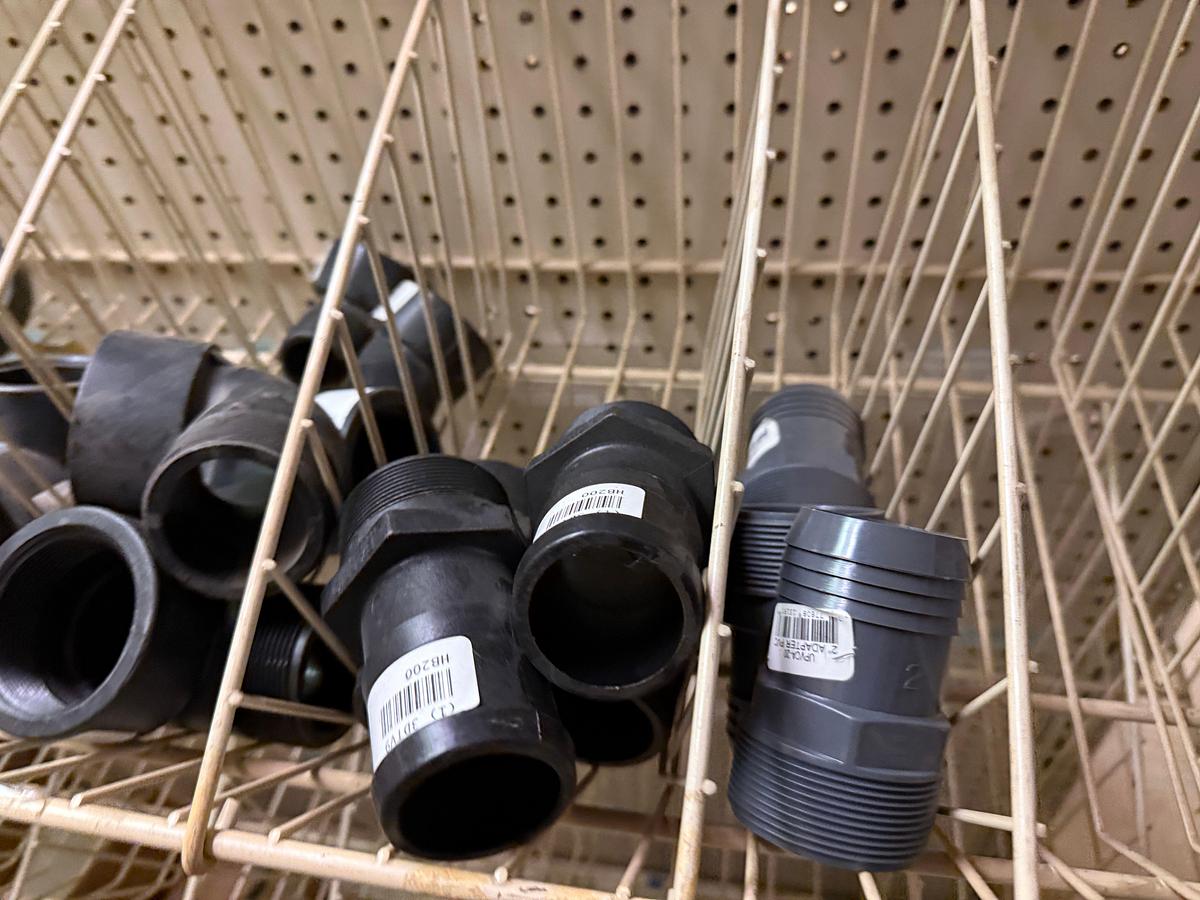 Used 2-WIRE BINS OF 1” THRU 2” PVC, ALUM, BRASS CAMLOCK FITTINGS & VALVES