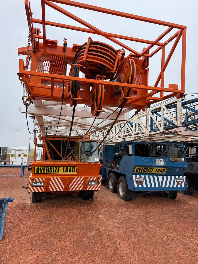 Used 2006 TAYLOR C500 DD 104'-250K 5-AXLE WELL SERVICE WORKOVER RIG